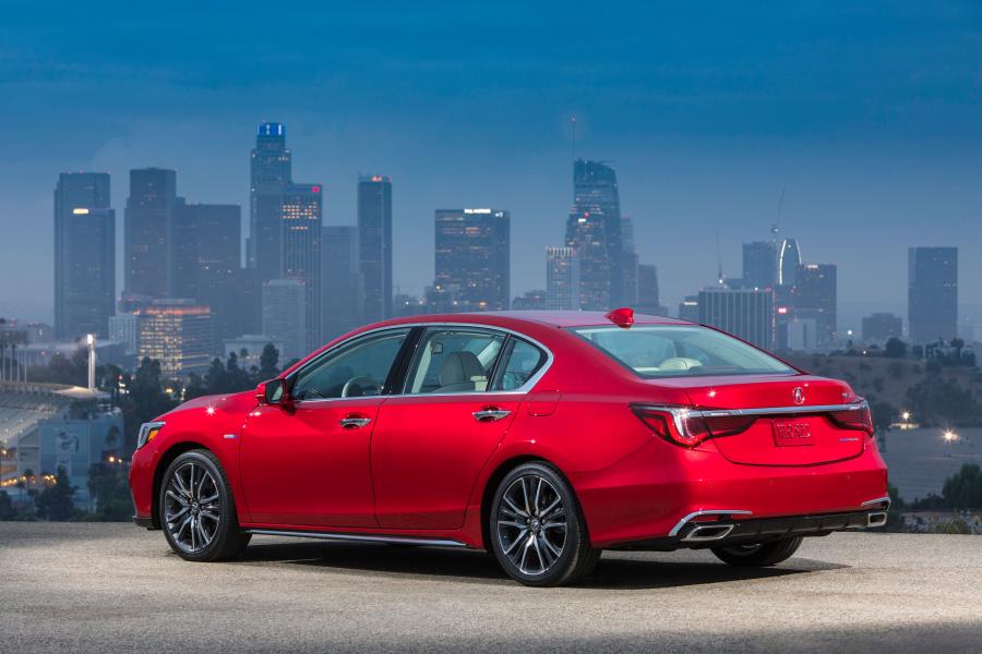  Acura RLX Sport Hybrid SH-AWD 2017 года  (фото 41 из 52)
